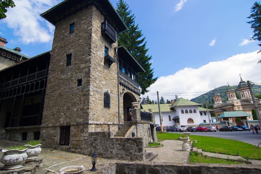 Casa Cu Farfurii Hotel Sinaia Bagian luar foto